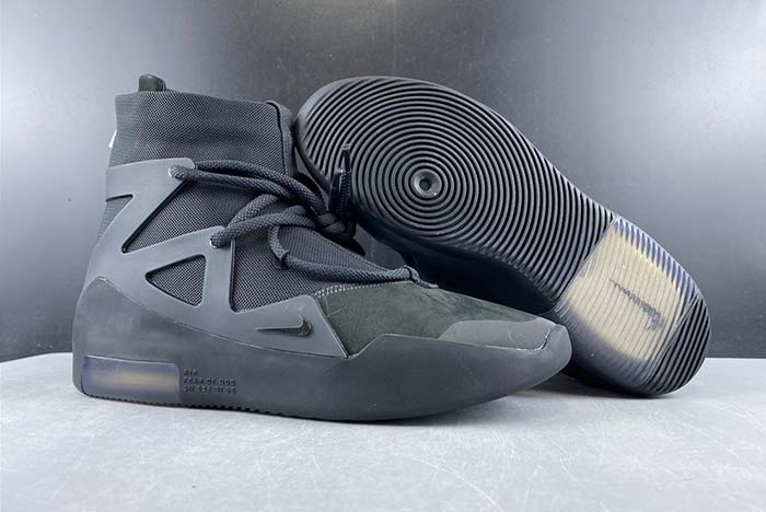 NIKE CONFIRMS AIR FEAR OF GOD 1 “TRIPLE BLACK” AR4237-005