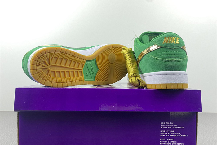 Nike SB Dunk Low " St. Patrick