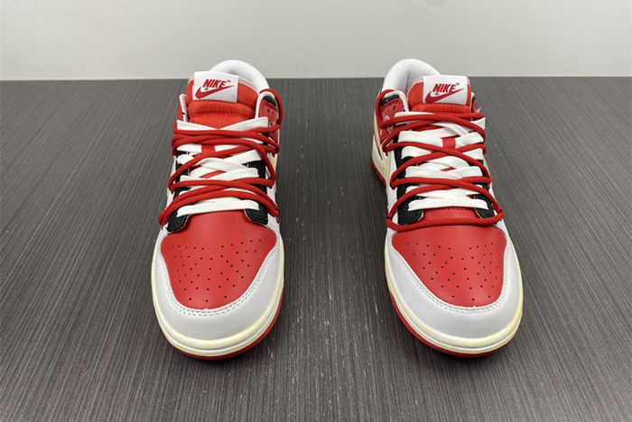 Nike SB Dunk Low