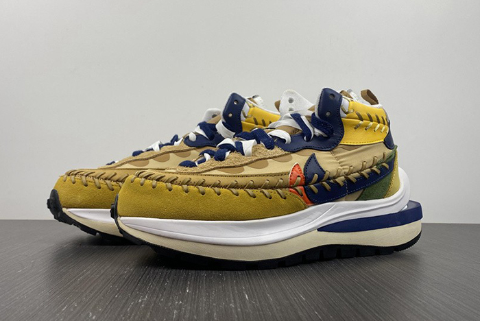 Sacai x Jean PauGaultier x Nike VaporWaffle  DH9186-200