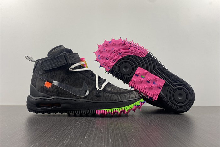 Off-White  x Nike Air Force 1 Mid DO6290-001