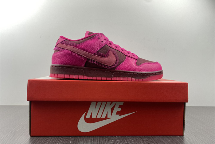Nike Spruces Up Its Dunk Low