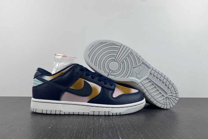 Nike Dunk Low Retro PRM  DM0108-400