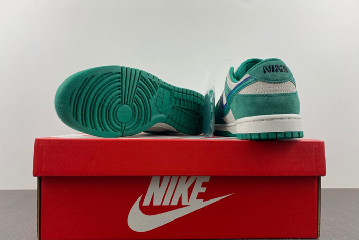 Nike Dunk Low SE 85 Neptune Green  DO9457-101
