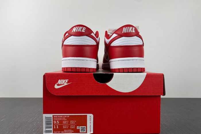 Nike Dunk Low 