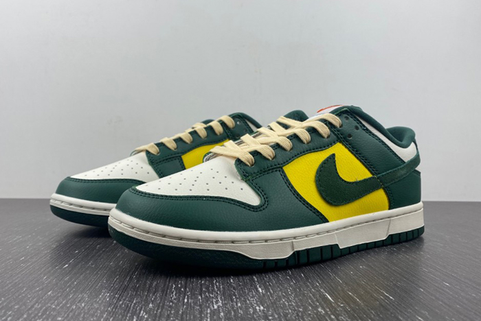 Nike Dunk Low SE Noble Green (W) FD0350-133