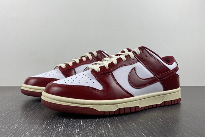 Nike Dunk Low PRM Vintage Team Red (Women''s) FJ4555-100
