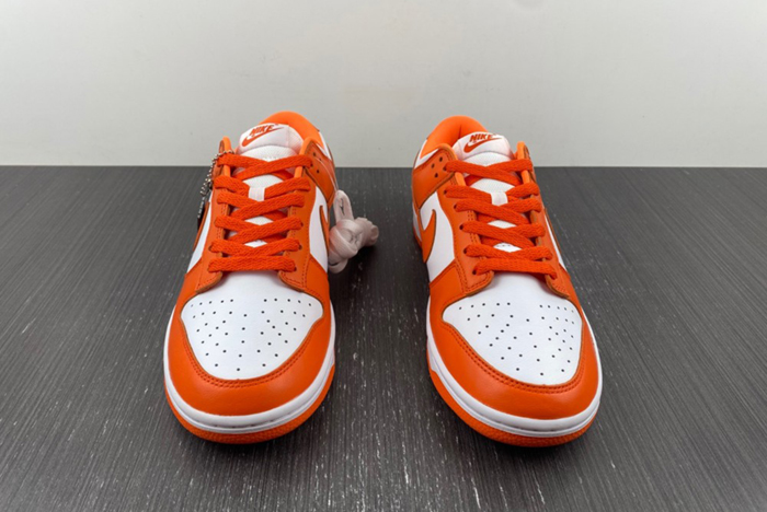 Nike Dunk Low SP Syracuse  CU1726-101