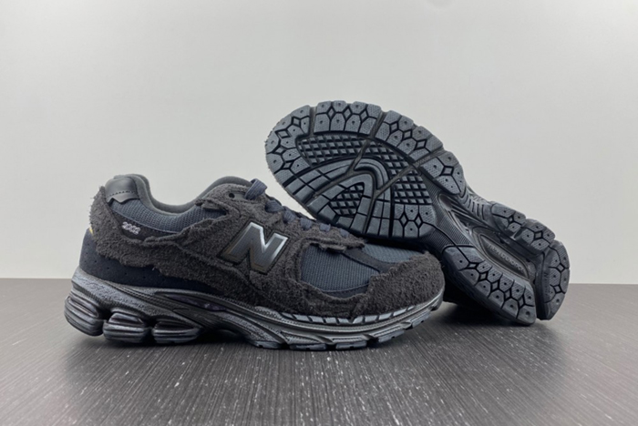new balance NB M2002RDB