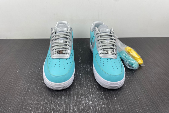 T*f*ny & co. x nike air force 1 low  silver dz1382-003