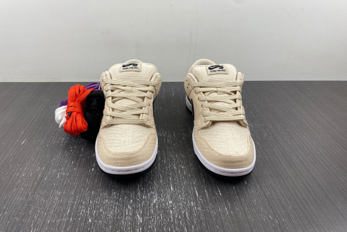 Albino & Preto x Dunk Low SB 