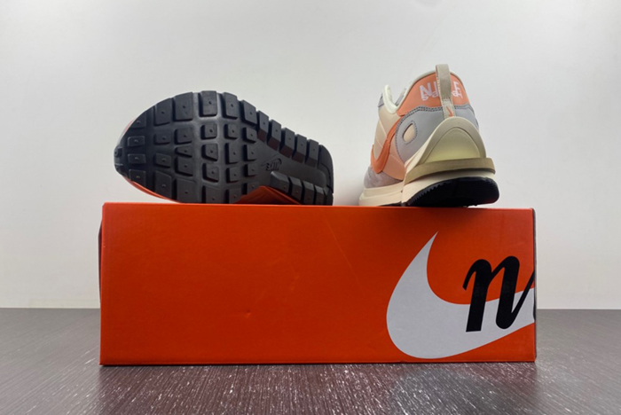 Sacai x VaporWaffle 
