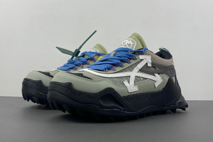 Off-White c/o Virgil Abloh