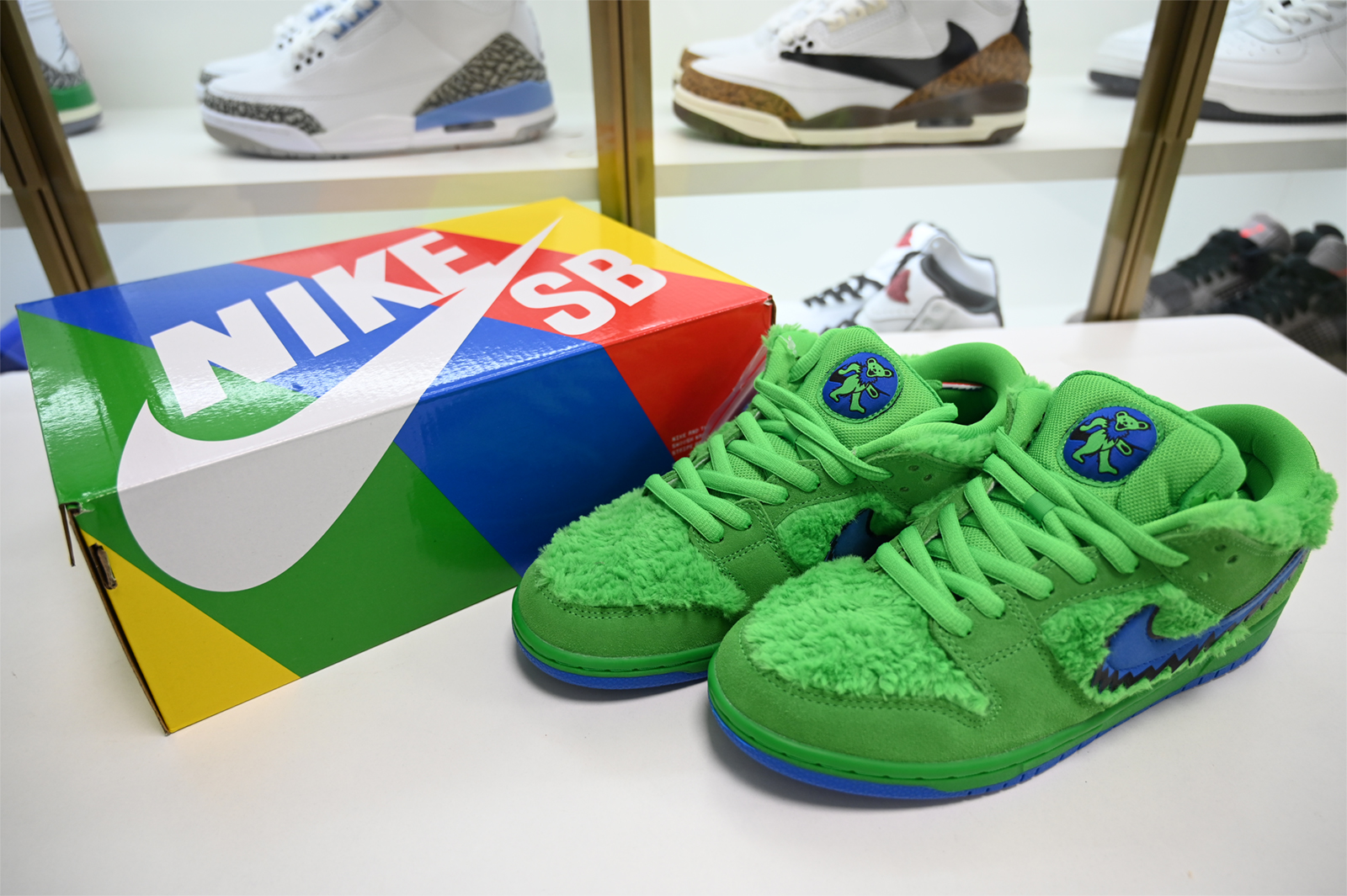 Dead x Nike SB Dunk Low“ Green Bear” CJ5378-300