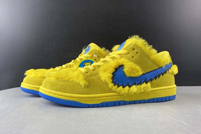 Grateful Dead x Nike SB Dunk Low“ Yellow Bear” CJ5378-700