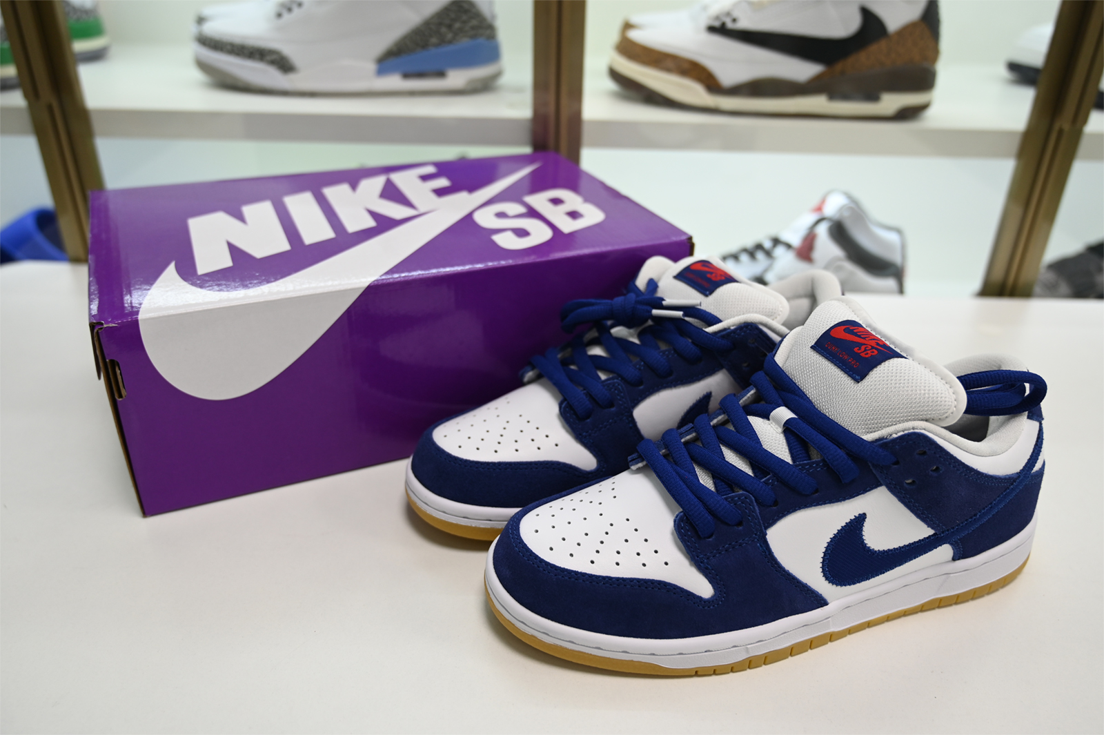 Nike SB Dunk Low Los Angeles Dodgers DO9395-400